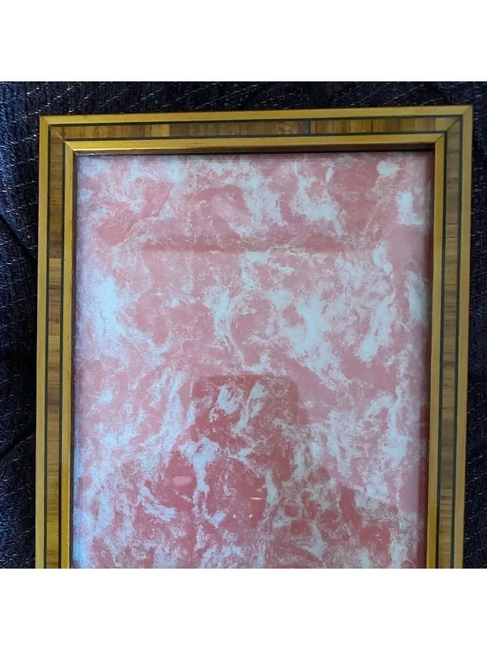 Vintage Charm: Inlaid Wooden 6x8 Picture Frame (Fits 5x7) – Rustic Elegance!
